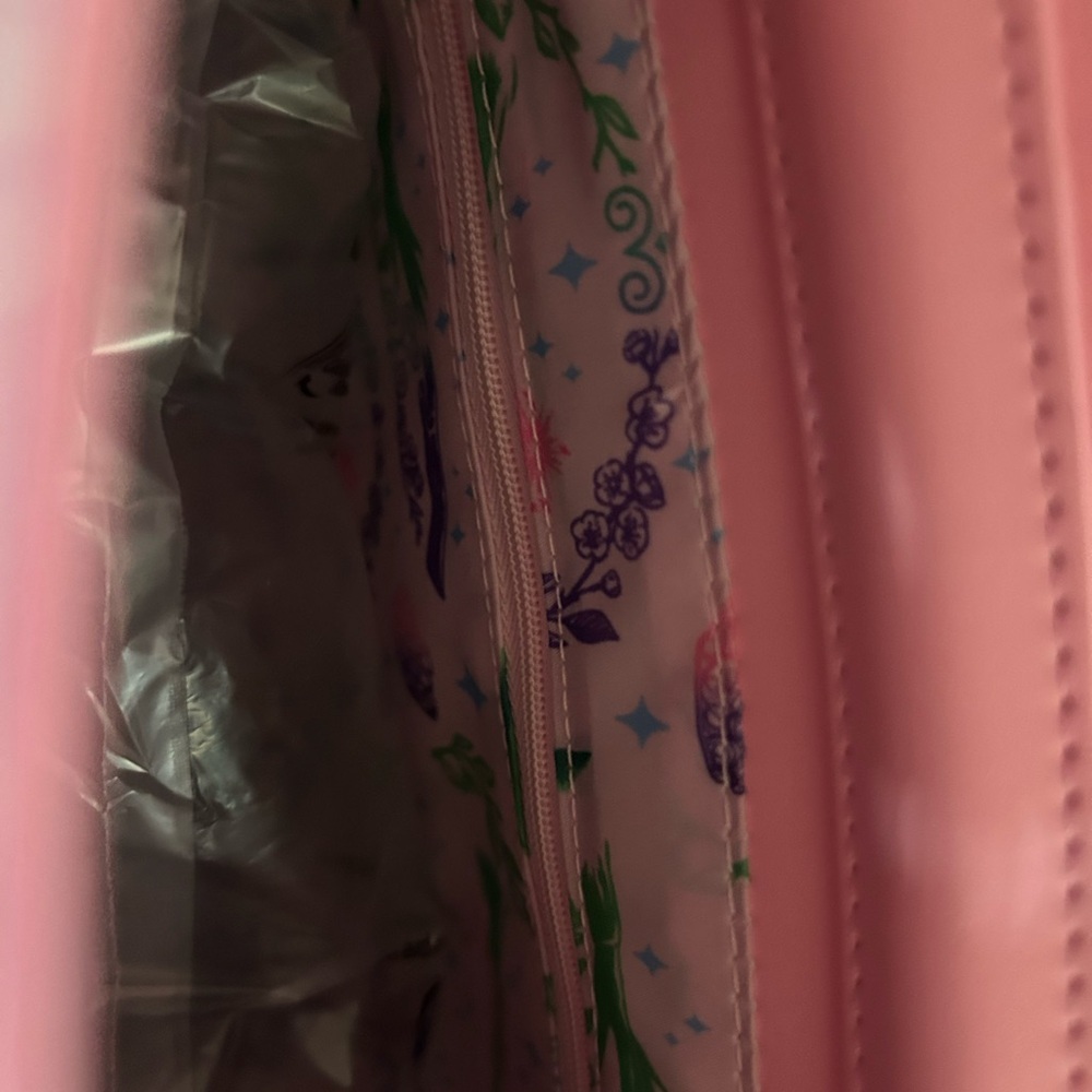 ✨💜💖Loungefly Wicked Iridescent Ombre Mini Backpack💖💜✨ - Picture 7 of 10